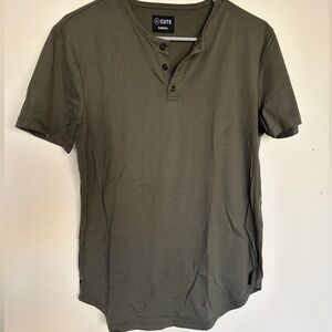 Cuts elongated Henley short sleeve shirt